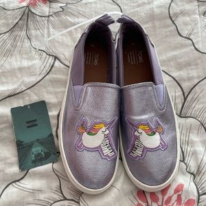TOMS unicorn slip on shoes, size Y6